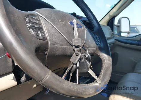 2005 Ford F-250 Lariat/Xl/Xlt z USA, uszkodzony, nr VIN 1FTSW21P85EA54140